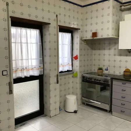 Apartament Rua Primeiro De Dezembro Caldas Da Rainha