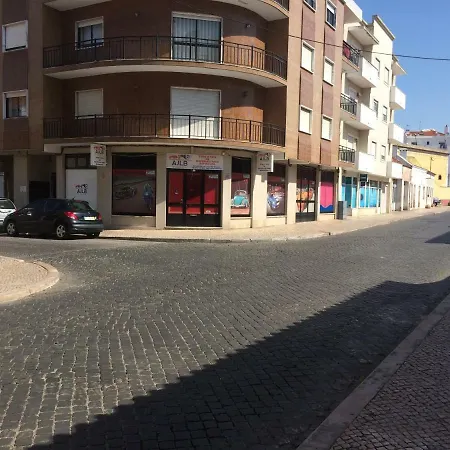 Apartament Rua Primeiro De Dezembro Caldas Da Rainha
